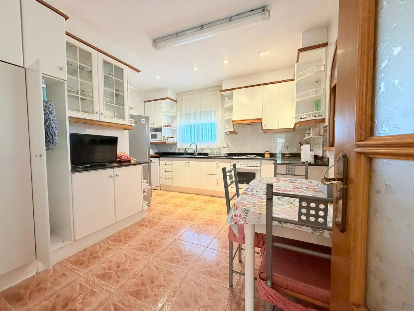 Kitchen of Houses for sale in Terrassa  with Air Conditioner, Heating and Terrace