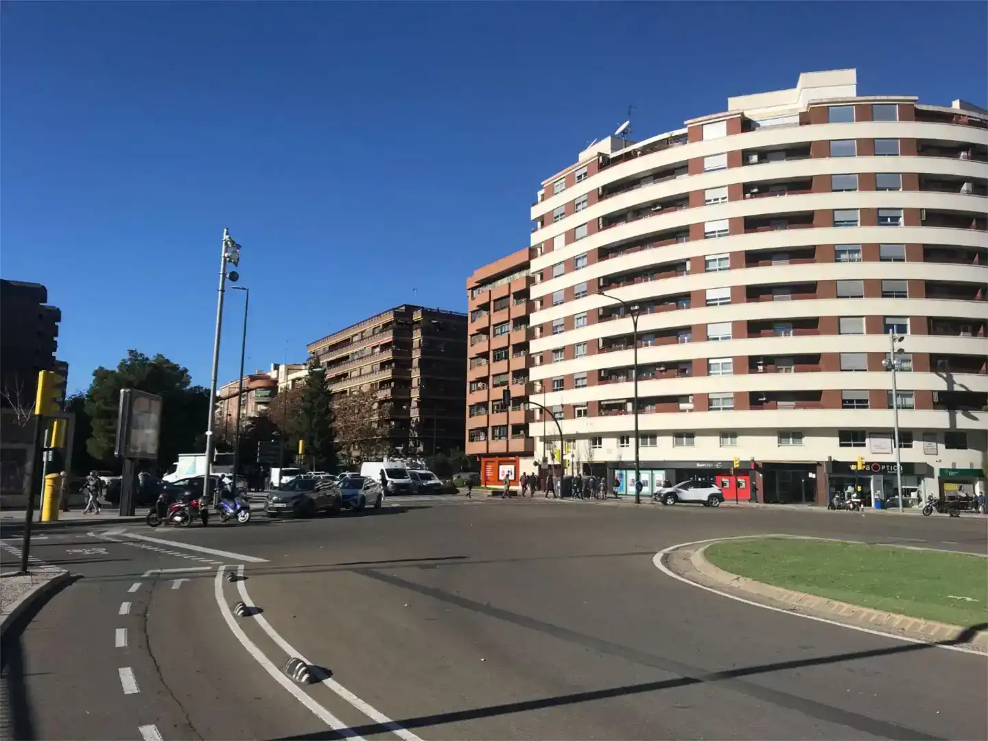 Vista exterior de Pis en venda en  Zaragoza Capital amb Balcó