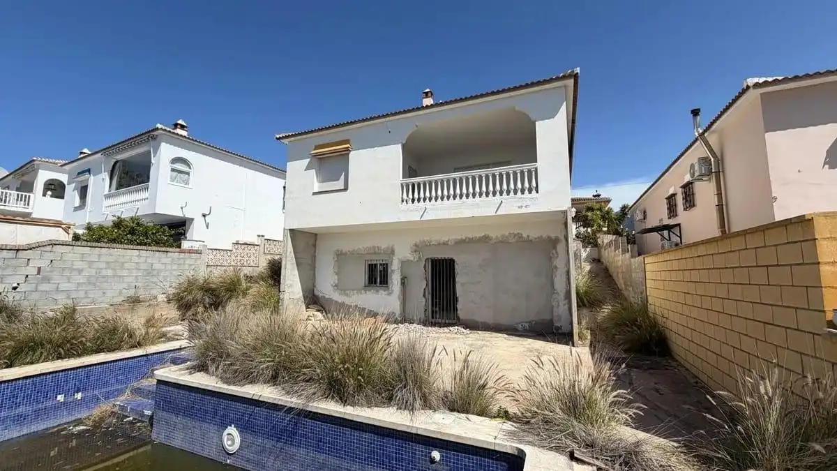 Chalet con piscina en venta en Alcaucín, imagen 30