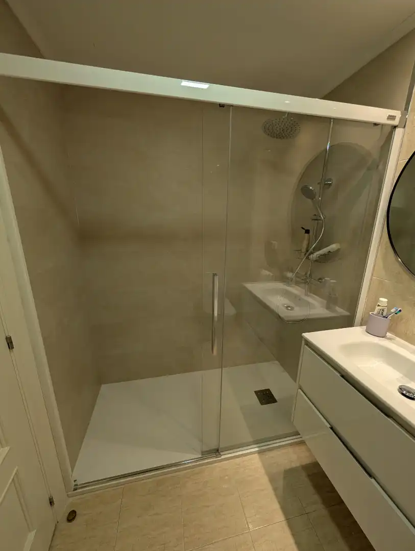 Flat for rent in Calle Arsenio Odriozola, Valdenoja