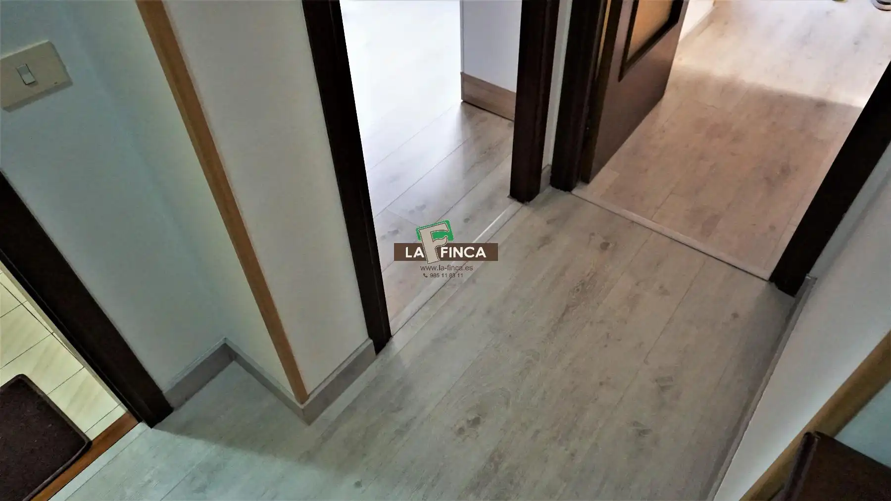 Pis en venda en Oviedo  amb Calefacció, Parquet i Moblat