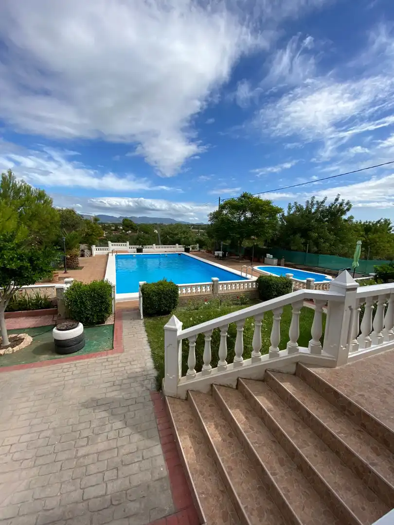 Casa amb piscina en venda a Llíria - UR SAFAREIG L9-11
