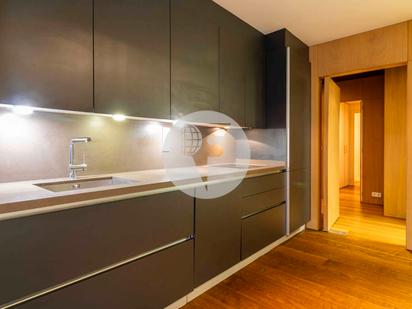 Kitchen of Apartment to rent in  Barcelona Capital  with Air Conditioner and Balcony