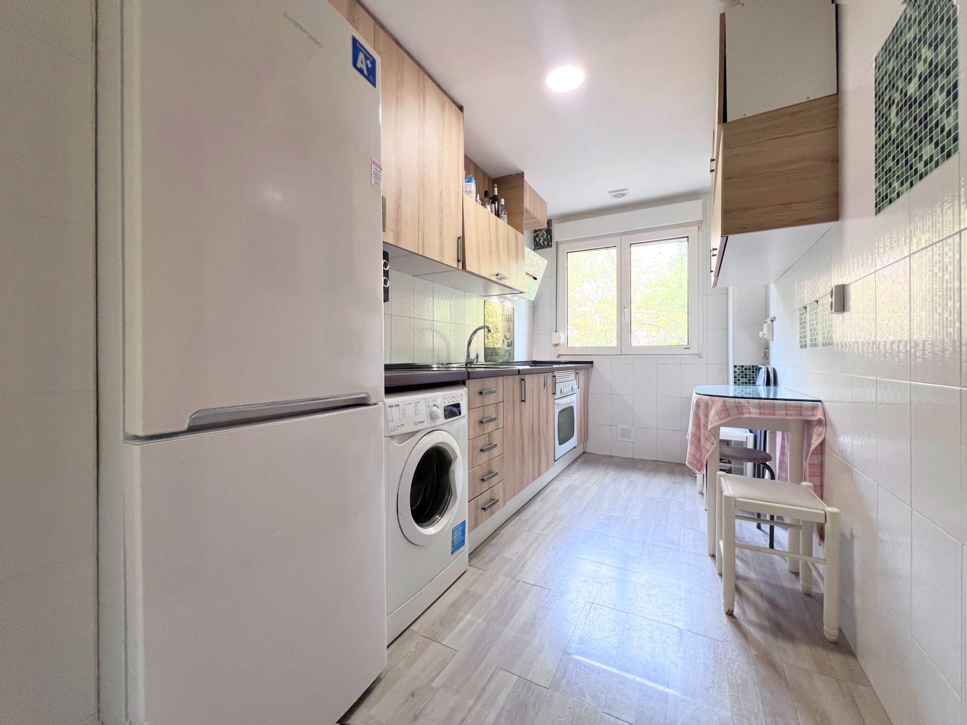 Kitchen of Flat for sale in Valdemoro  with Air Conditioner, Heating and Balcony