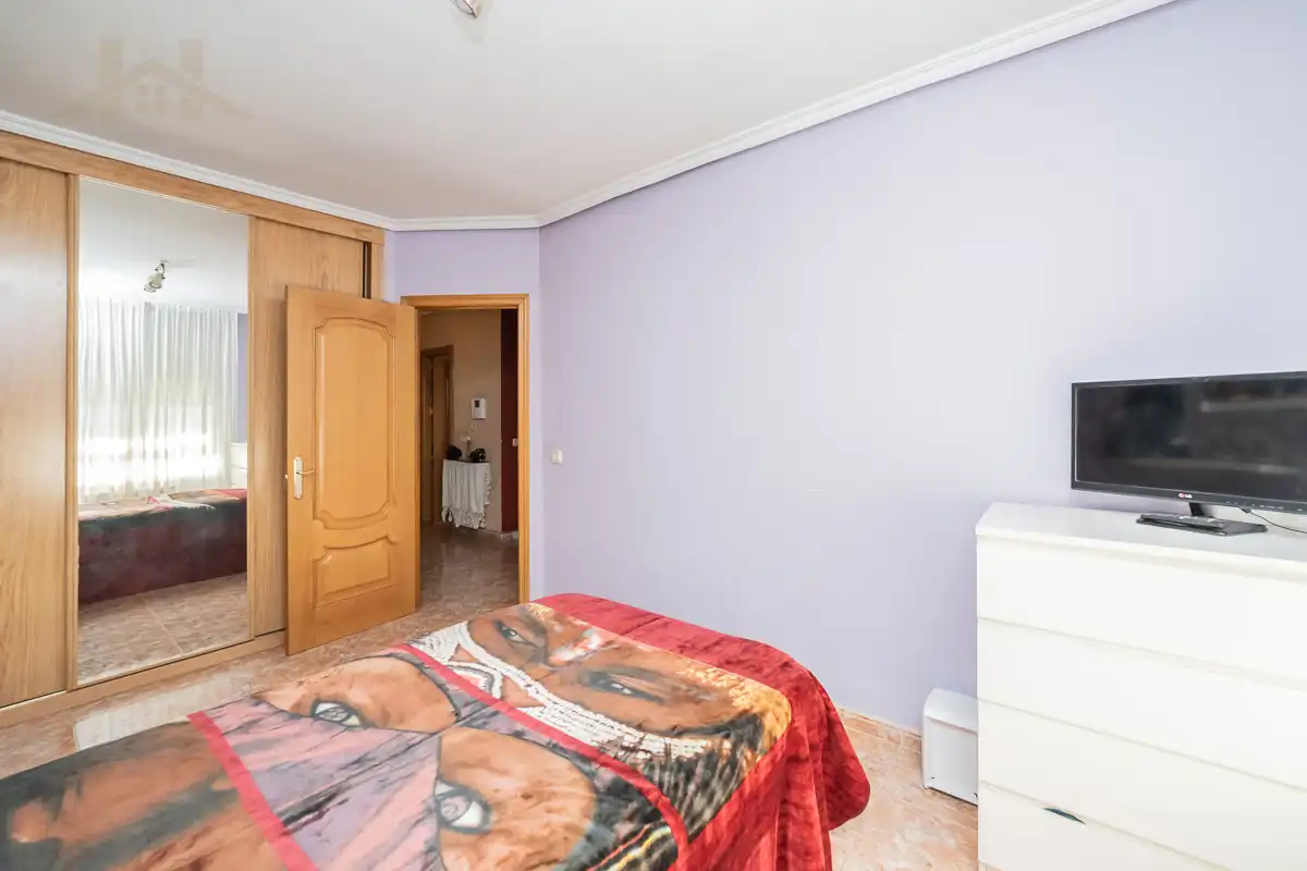 Casa aparellada amb terrassa en venda a Calle Sierra de Gredos 64, imagen 28