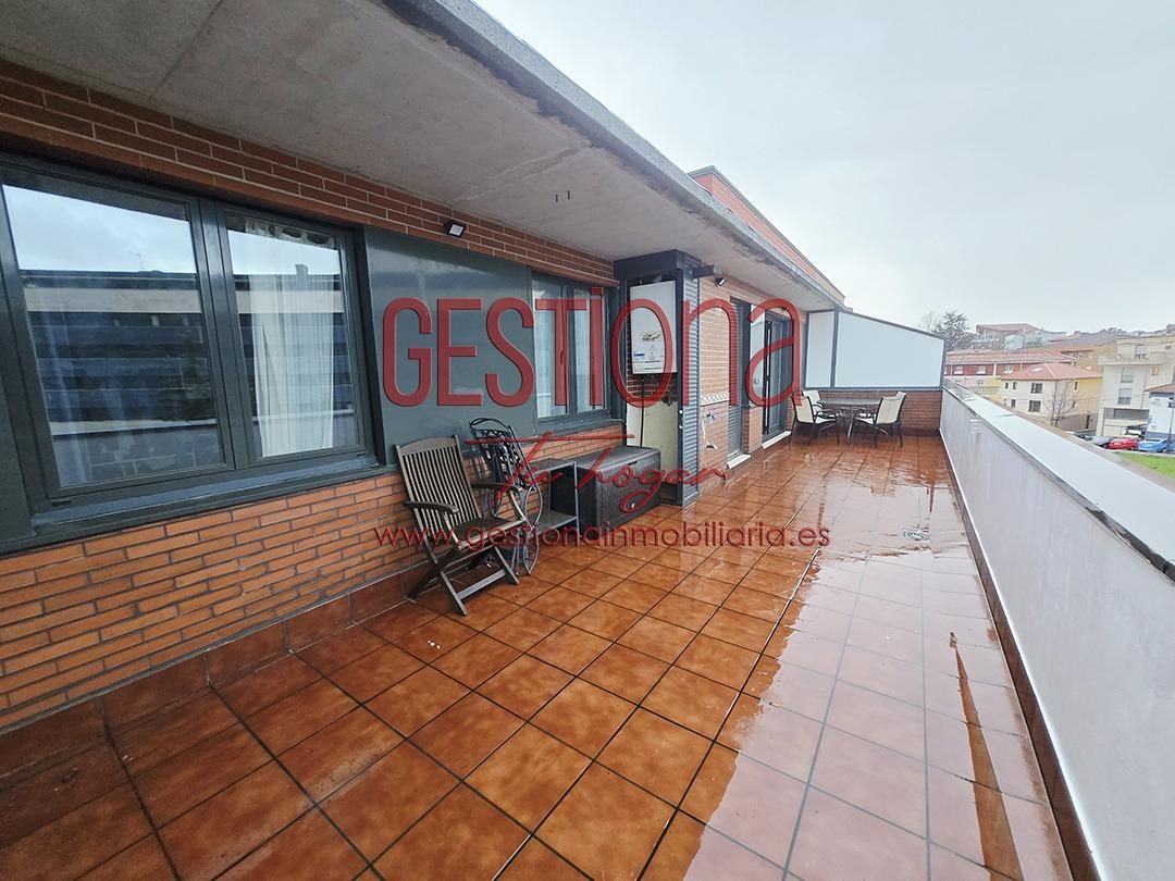 Terrassa de Àtic en venda en El Astillero   amb Calefacció, Terrassa i Traster