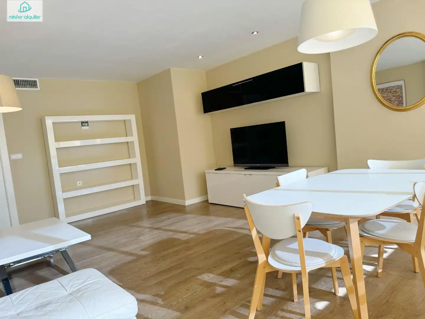 Sala de estar de Apartamento de alquiler en Sant Joan d'Alacant con Aire acondicionado, Jardín privado y Terraza