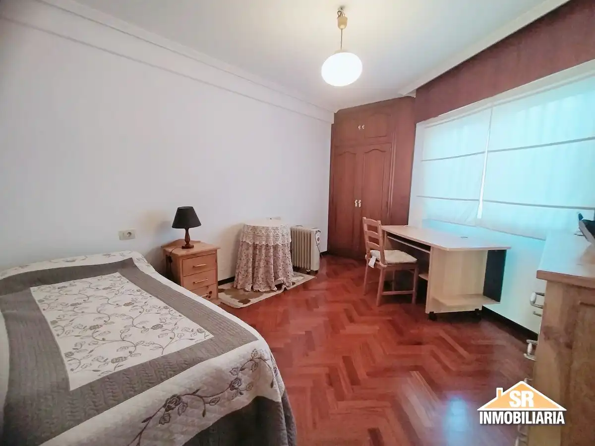 Habitación de Piso de alquiler en A Coruña Capital  con Amueblado, Horno y Lavadora