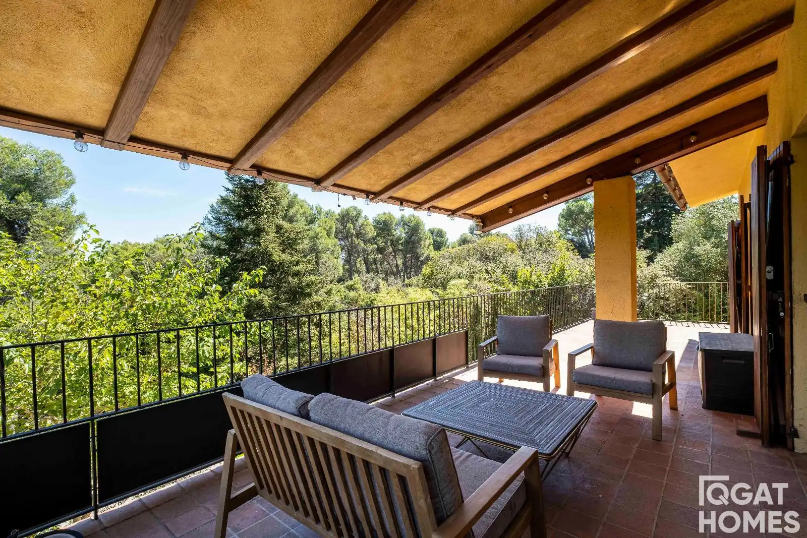 Chalet con piscina en alquiler en Salut, imagen 2