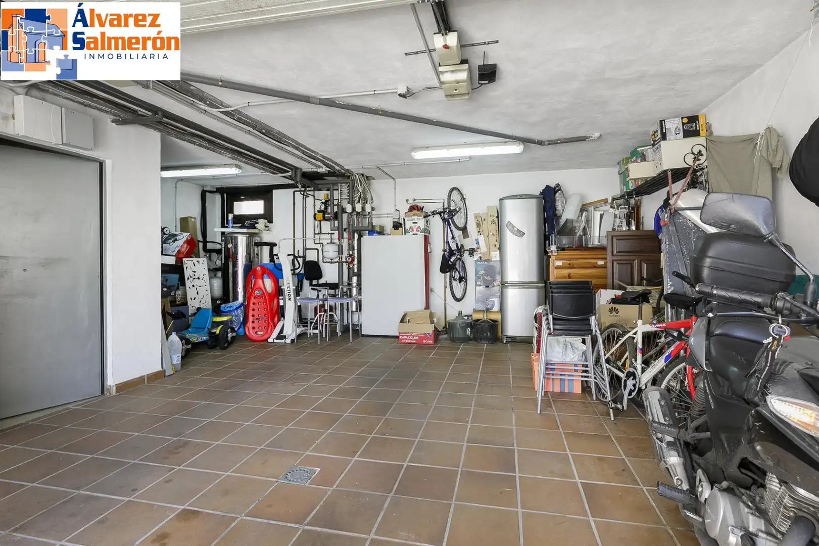 Casa o chalet en venta en La Zubia con Aire acondicionado, Calefacción y Jardín privado