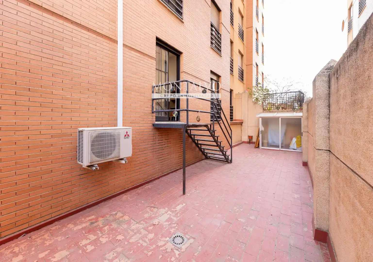 Exterior view of Flat for rent in Granada  with Heating, Terrace and Furnished