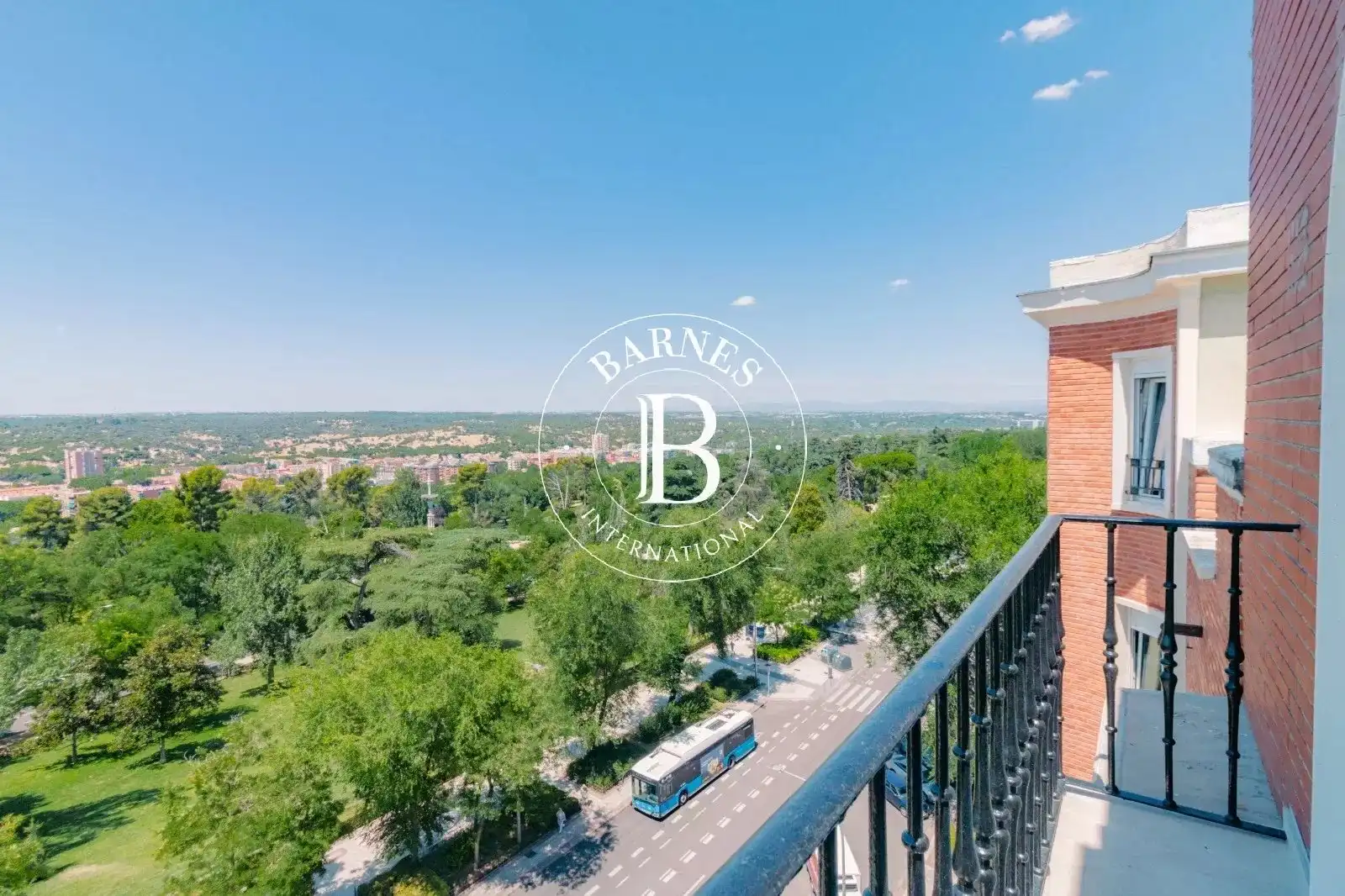Exterior view of Flat for rent in Madrid  with Air Conditioner, Heating and Terrace