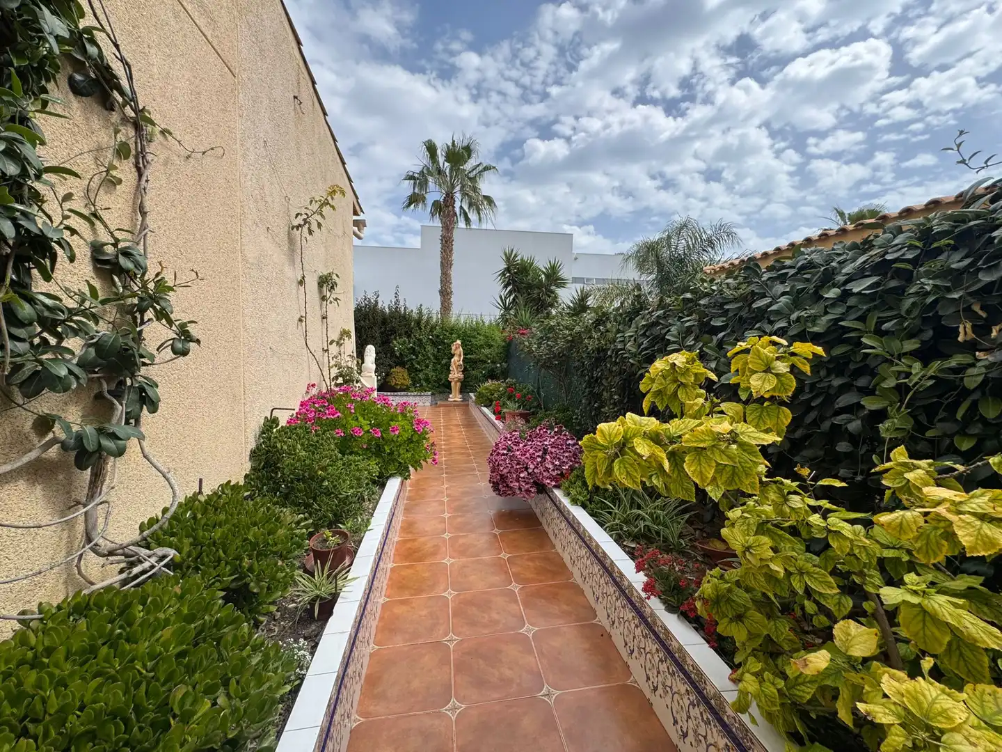 Casa a schiera con terrazza in vendita a Calle Versalles 7, imagen 3