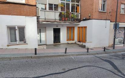 Exterior view of Flat for sale in Alcobendas  with Air Conditioner, Furnished and Oven