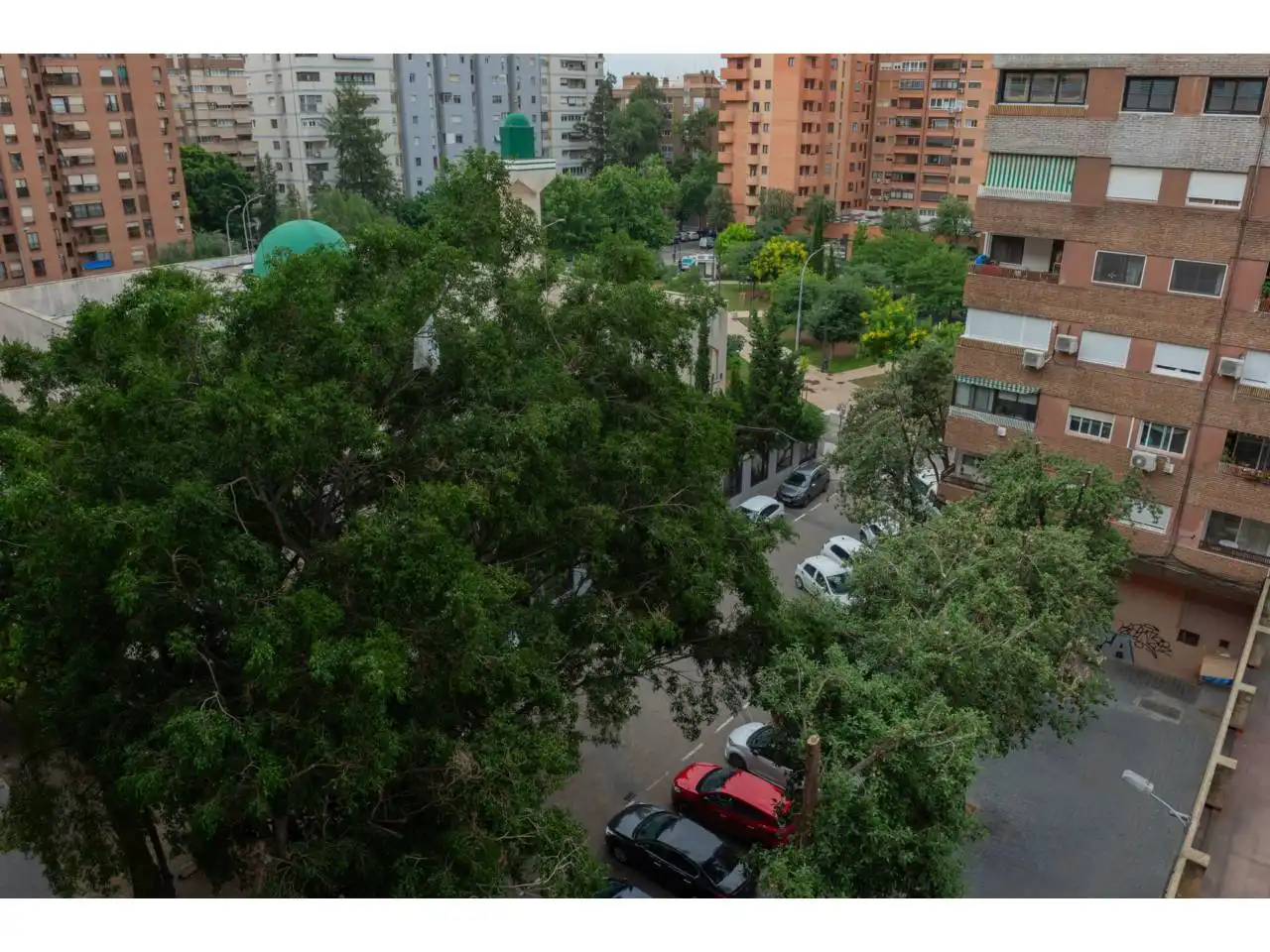 Exterior view of Flat for sale in Valencia  with Air Conditioner, Terrace and Furnished