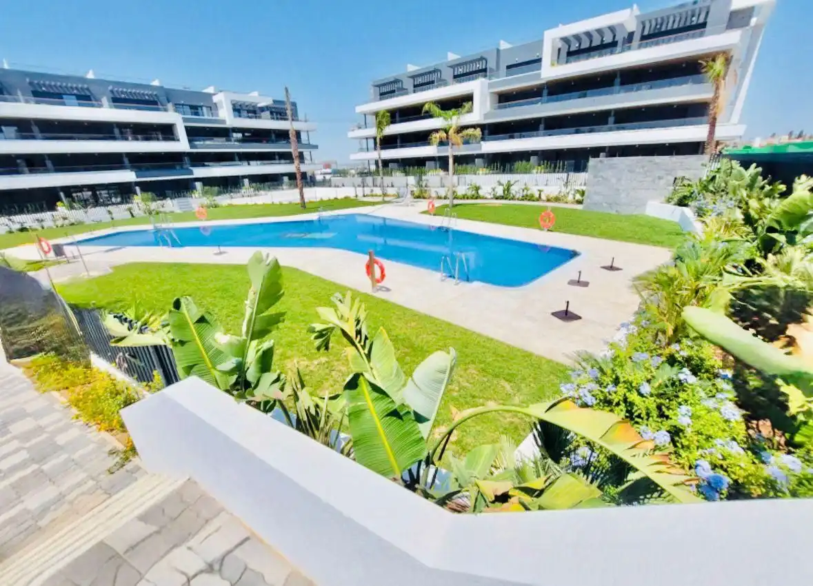 Piscina de Àtic en venda en Torrevieja amb Aire condicionat, Calefacció i Terrassa