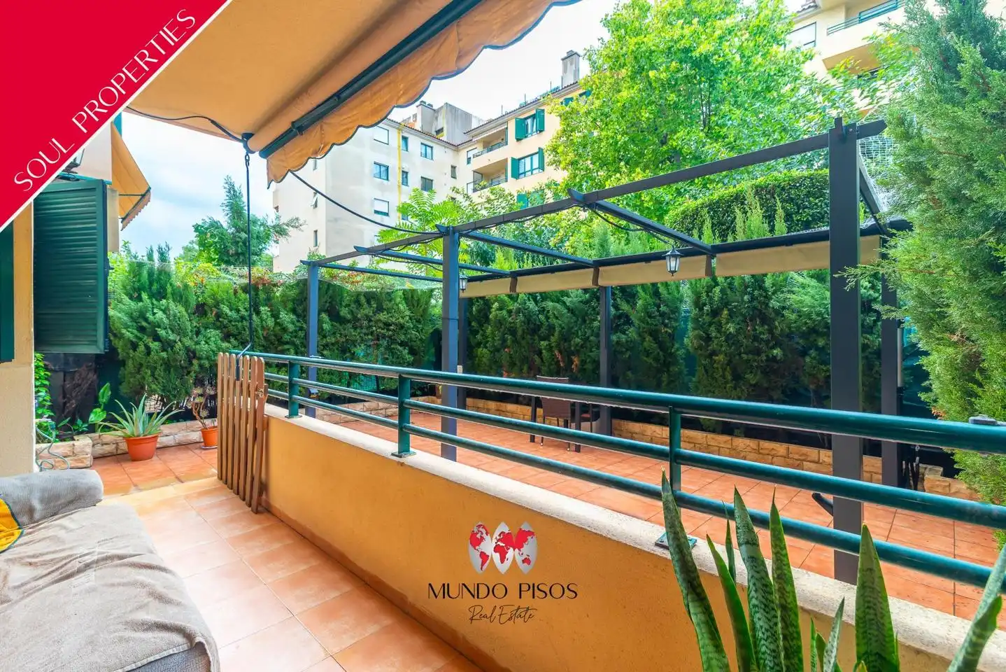 Bajo con terraza en venta en calle de Juan Gris
