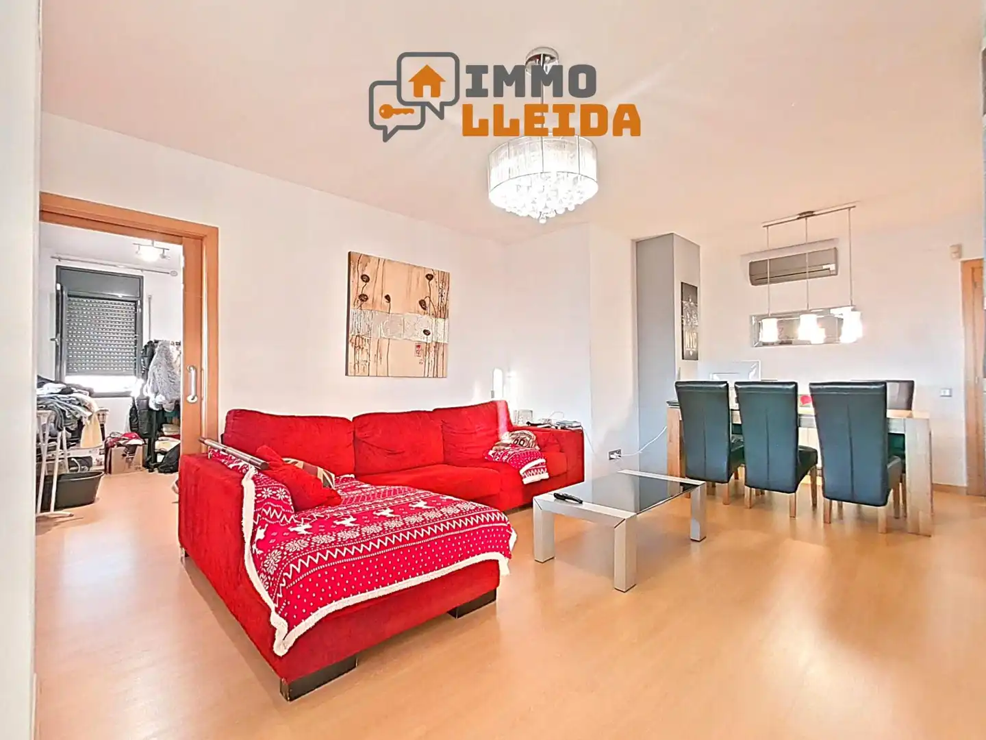 Außenansicht von Wohnung zum Verkauf in Lleida mit Klimaanlage, Heizung und Privatgarten