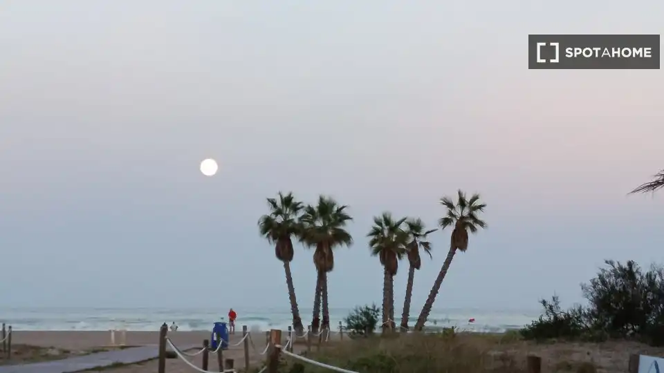Außenansicht von Wohnung zur Miete in Canet d'En Berenguer mit Klimaanlage, Heizung und Möbliert