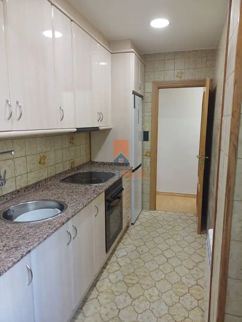 Flat for rent in Carrer del Riu Ebre, Cappont