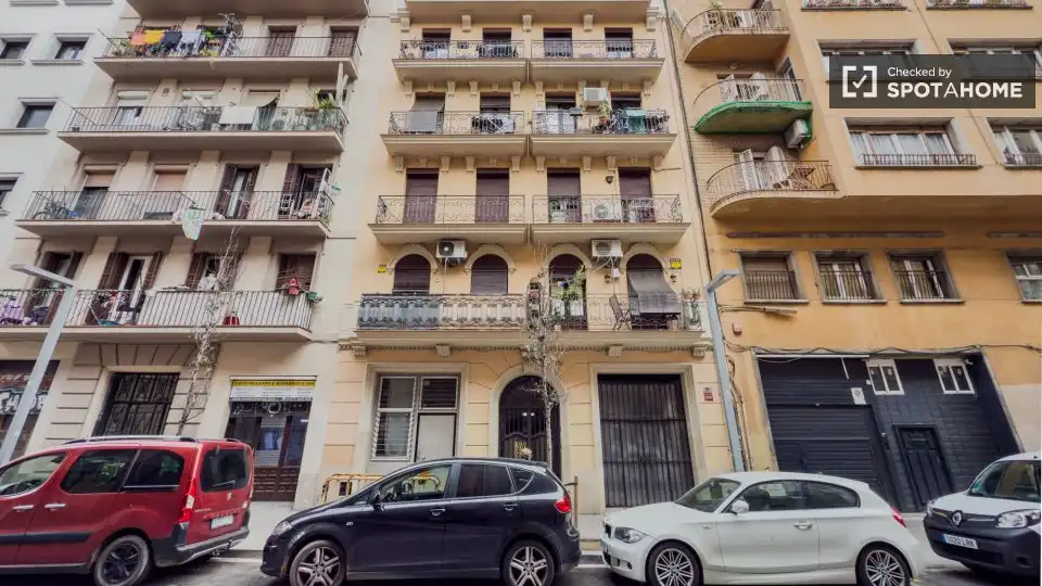 Exterior view of Flat for rent in Barcelona  with Air Conditioner, Heating and Furnished