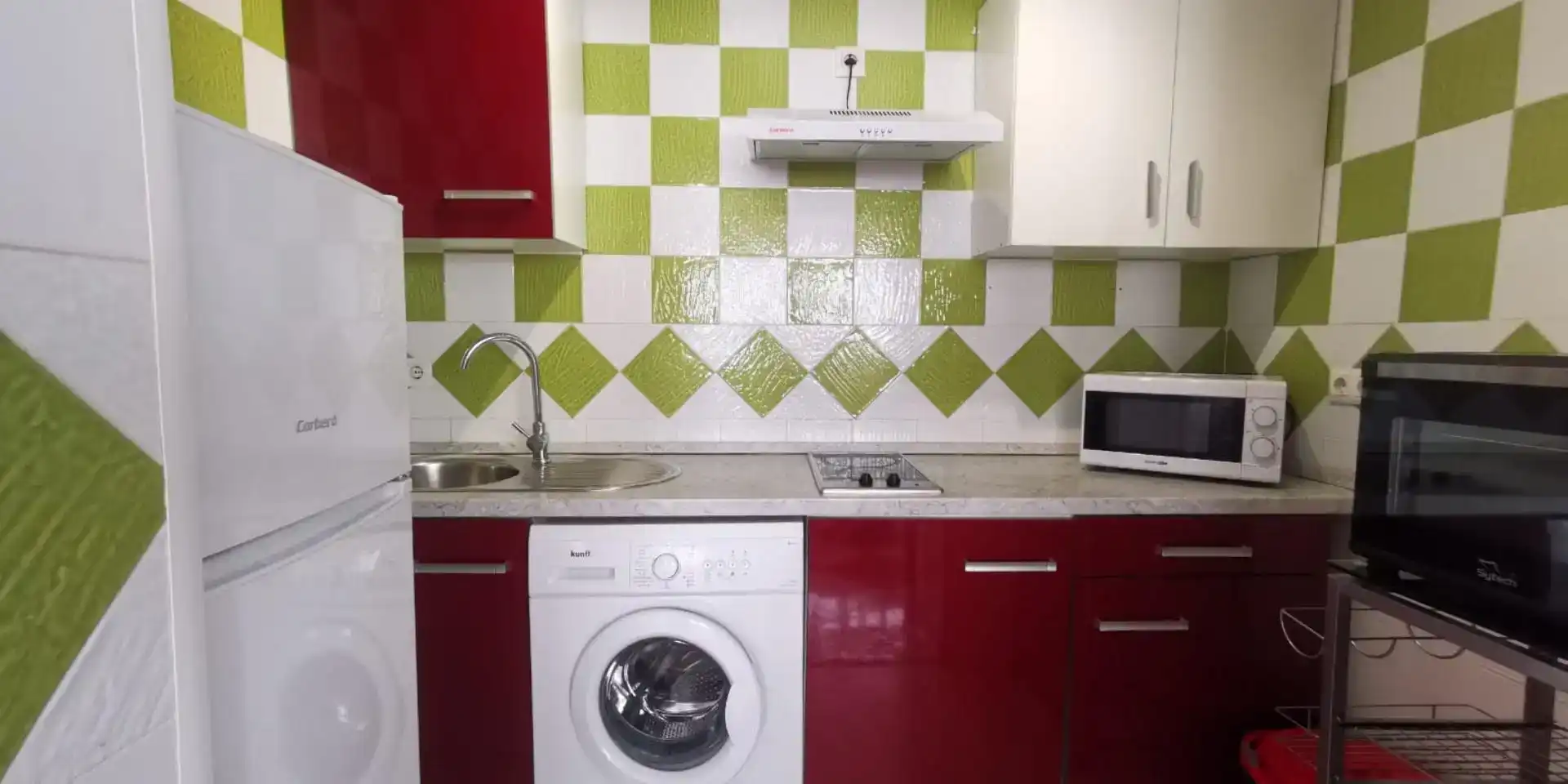 Cocina de Apartamento de alquiler en Málaga con Aire acondicionado, Piscina y Amueblado