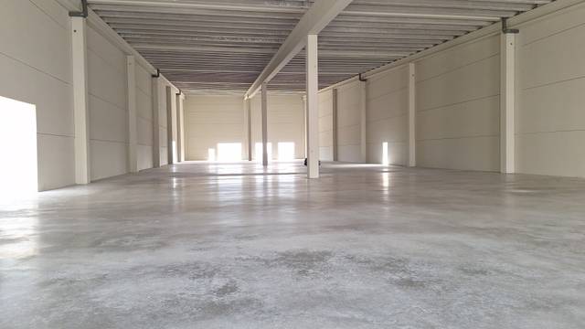 Nave industrial en Alquiler en Sierra de Carrascoy