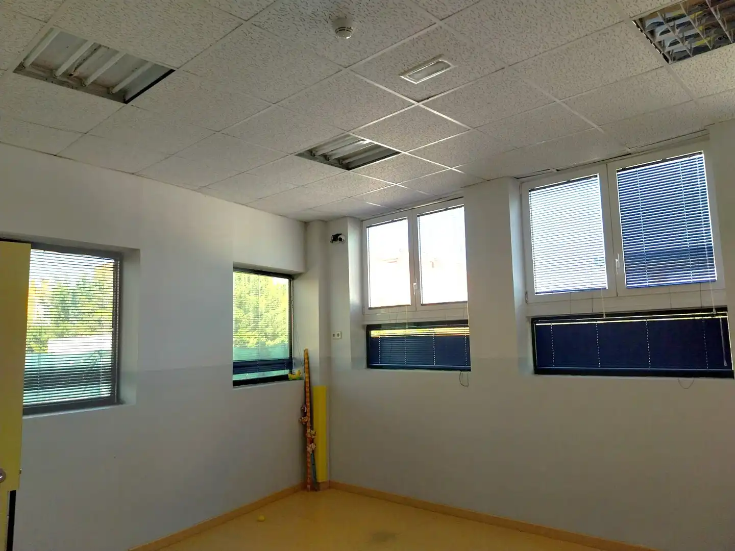 Gebäude zum Verkauf in Calle Juan Ramón Jiménez, Parque Empresarial