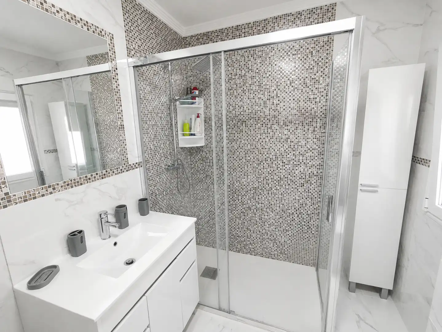 Bathroom of Flat for sale in Medina del Campo  with Air Conditioner, Heating and Parquet flooring
