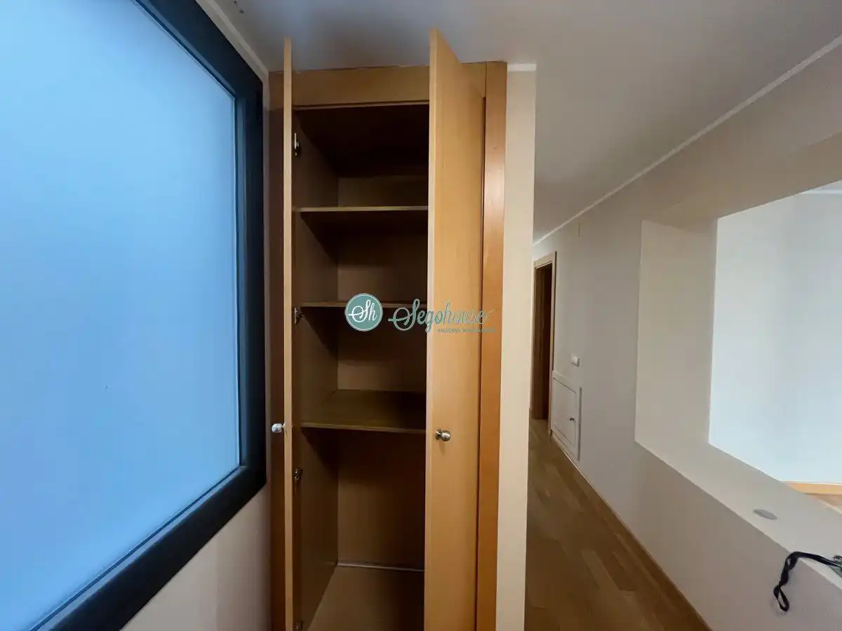 Bedroom of Flat for sale in Segovia  with Heating and Storage room
