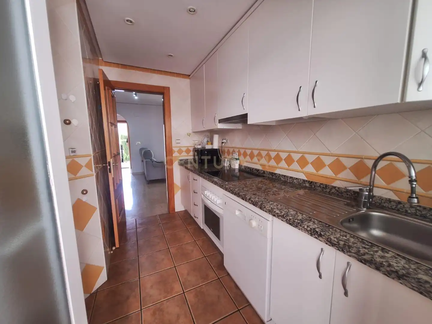 Cocina de Casa adosada de alquiler en Marbella con Aire acondicionado, Trastero y Piscina