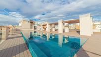 Swimming pool of Flat for sale in L'Hospitalet de Llobregat  with Air Conditioner, Terrace and Swimming Pool