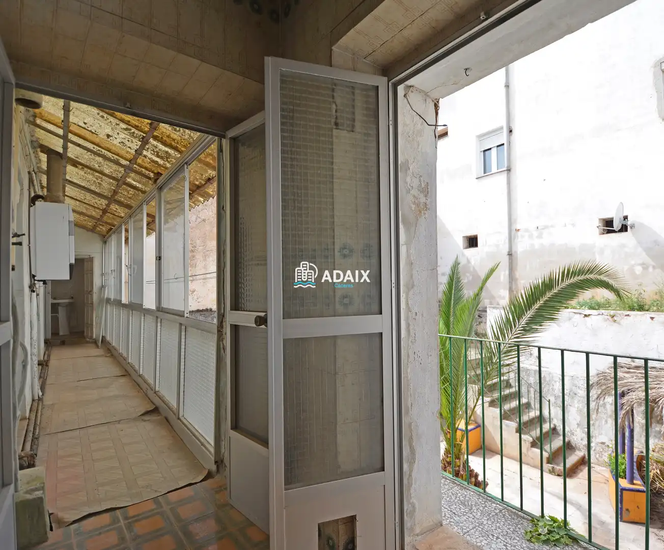 Exterior view of Buildings for sale in Cáceres