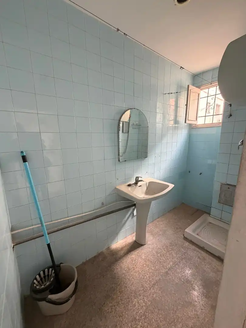 Baño de Piso en venta en Valencia con Aire acondicionado, Calefacción y Amueblado