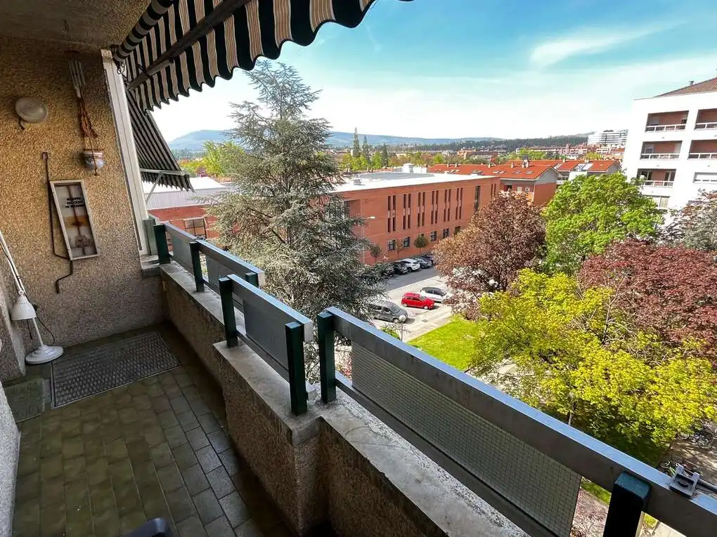 Vista exterior de Piso en venta en Barañáin / Barañain con Calefacción y Balcón