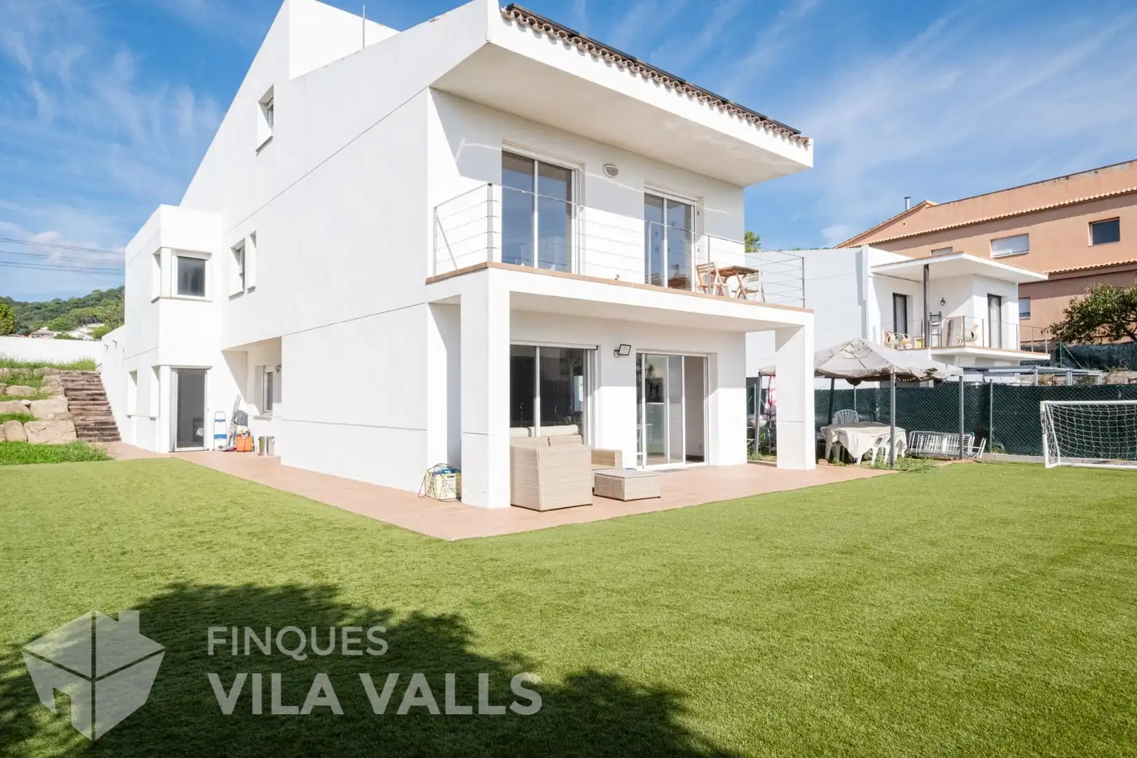 Vista exterior de Casa o xalet en venda en Bigues i Riells del Fai amb Aire condicionat, Jardí privat i Parquet