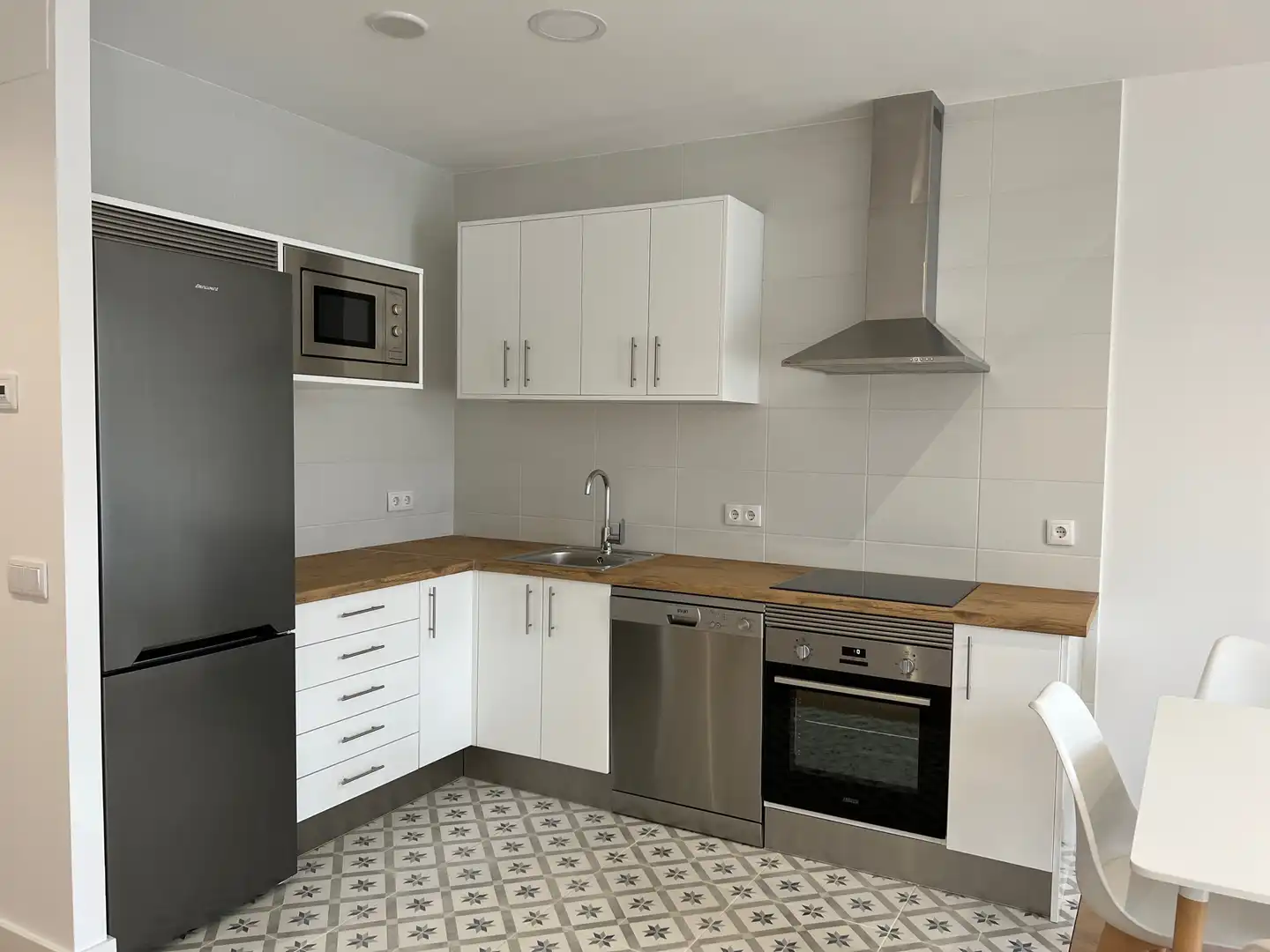 Kitchen of Study for rent in Lugo Capital  with Heating, Furnished and Oven