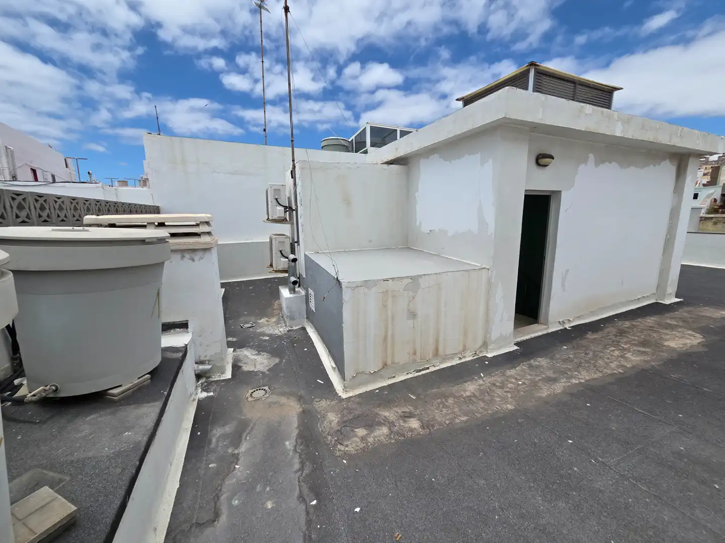 Vista exterior de Piso en venta en Las Palmas de Gran Canaria con Aire acondicionado, Terraza y Alarma