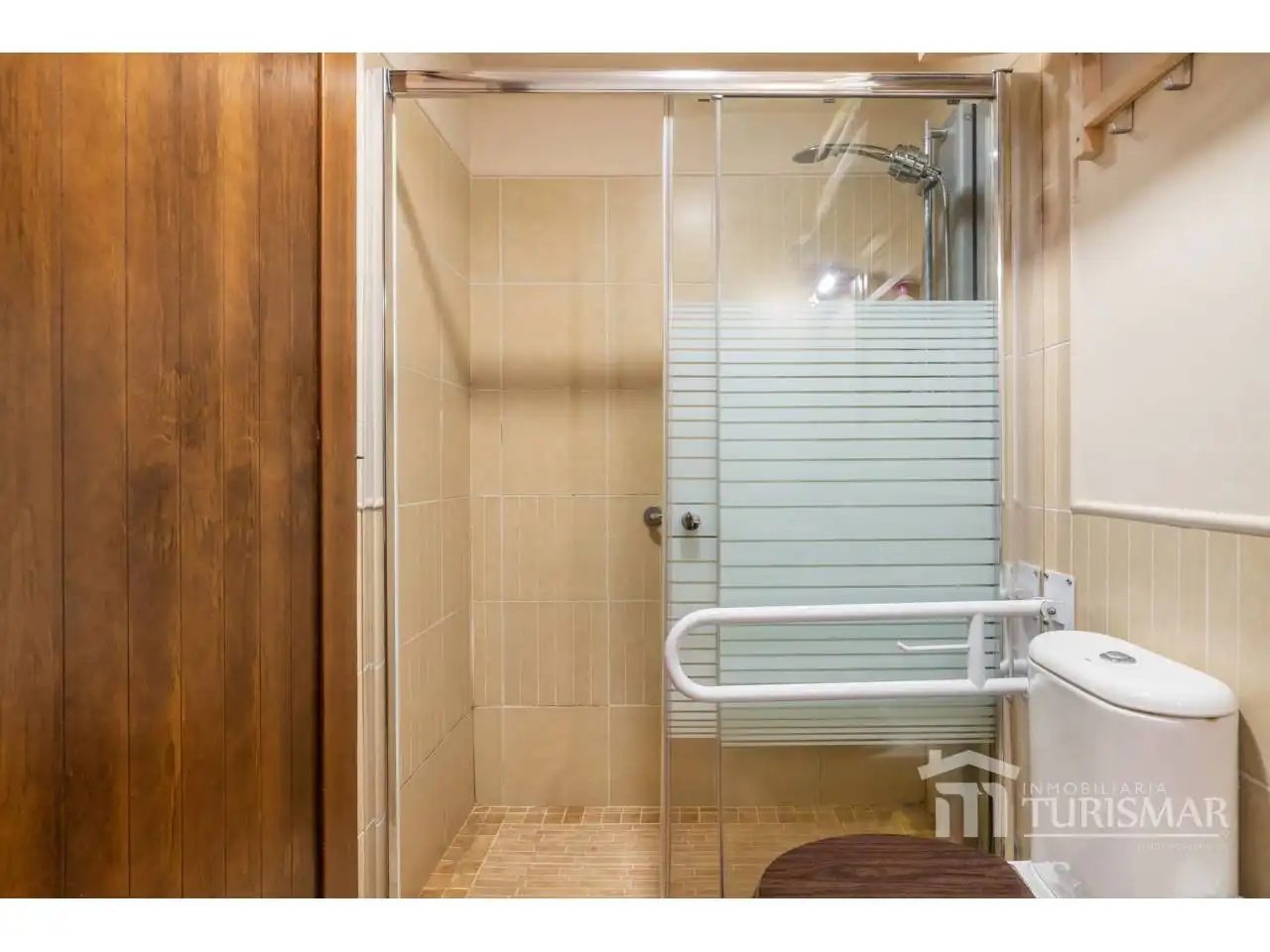 Bathroom of Apartments for sale in Ayamonte  with Air Conditioner, Terrace and Furnished