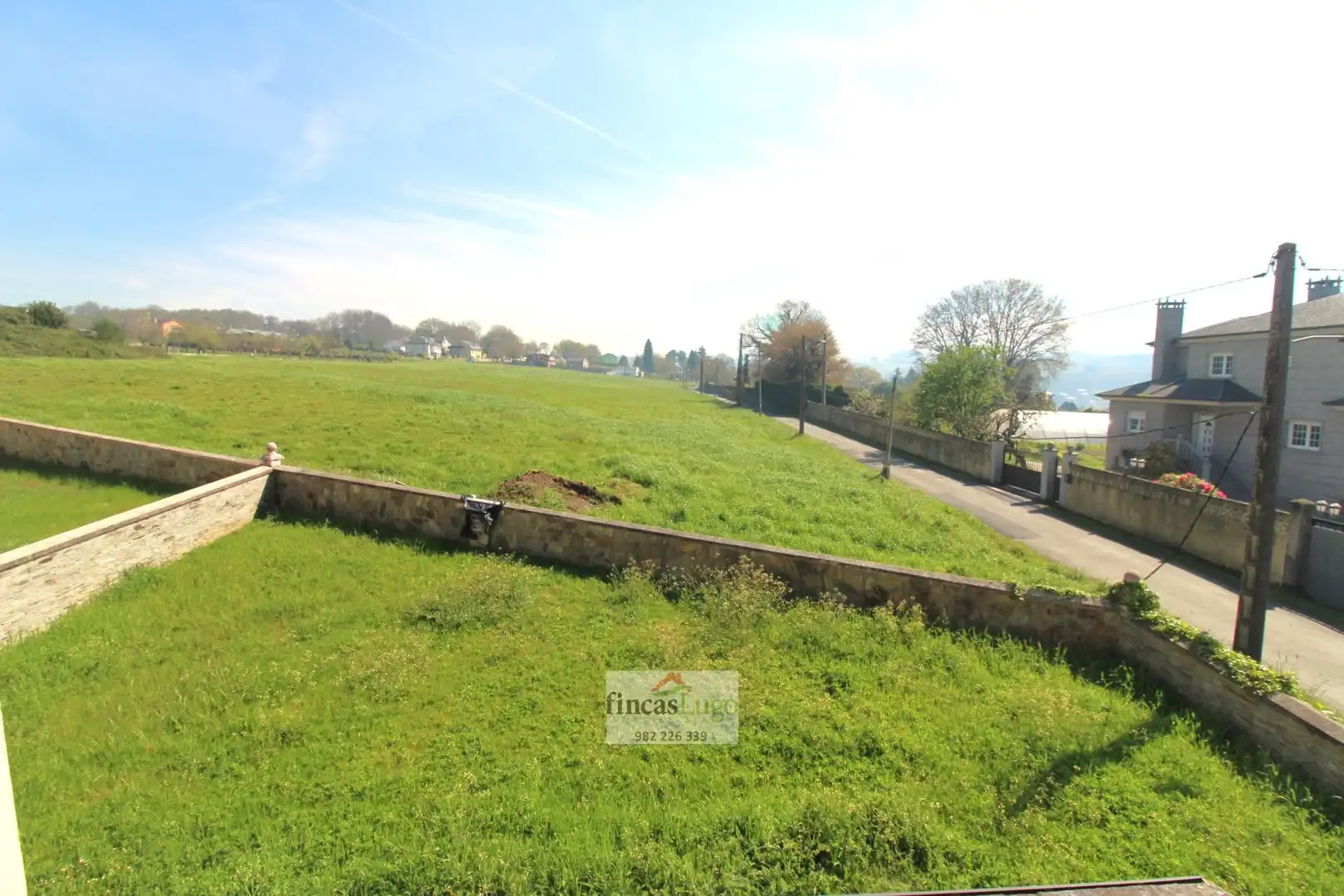 Casa o chalet en venta en Lugo con Calefacción, Jardín privado y Terraza