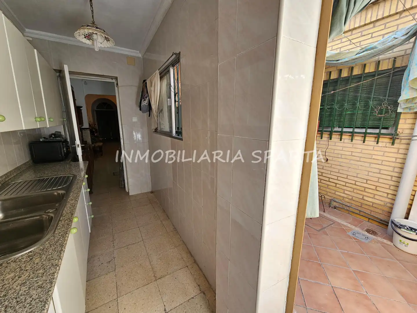 Casa adosada en venta en Santiponce con Terraza, Trastero y Balcón