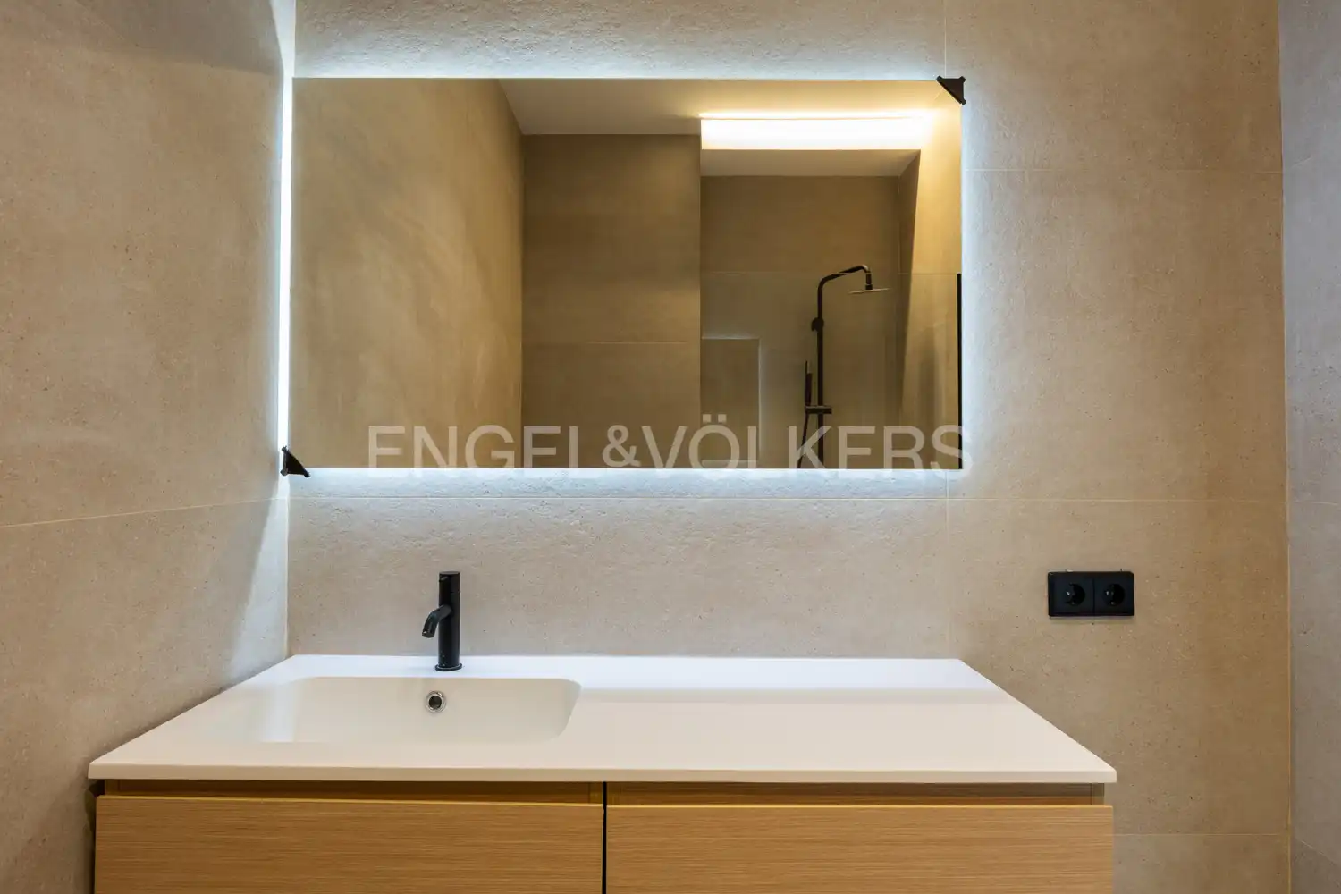 Baño de Piso en venta en Valencia con Aire acondicionado, Calefacción y Parquet