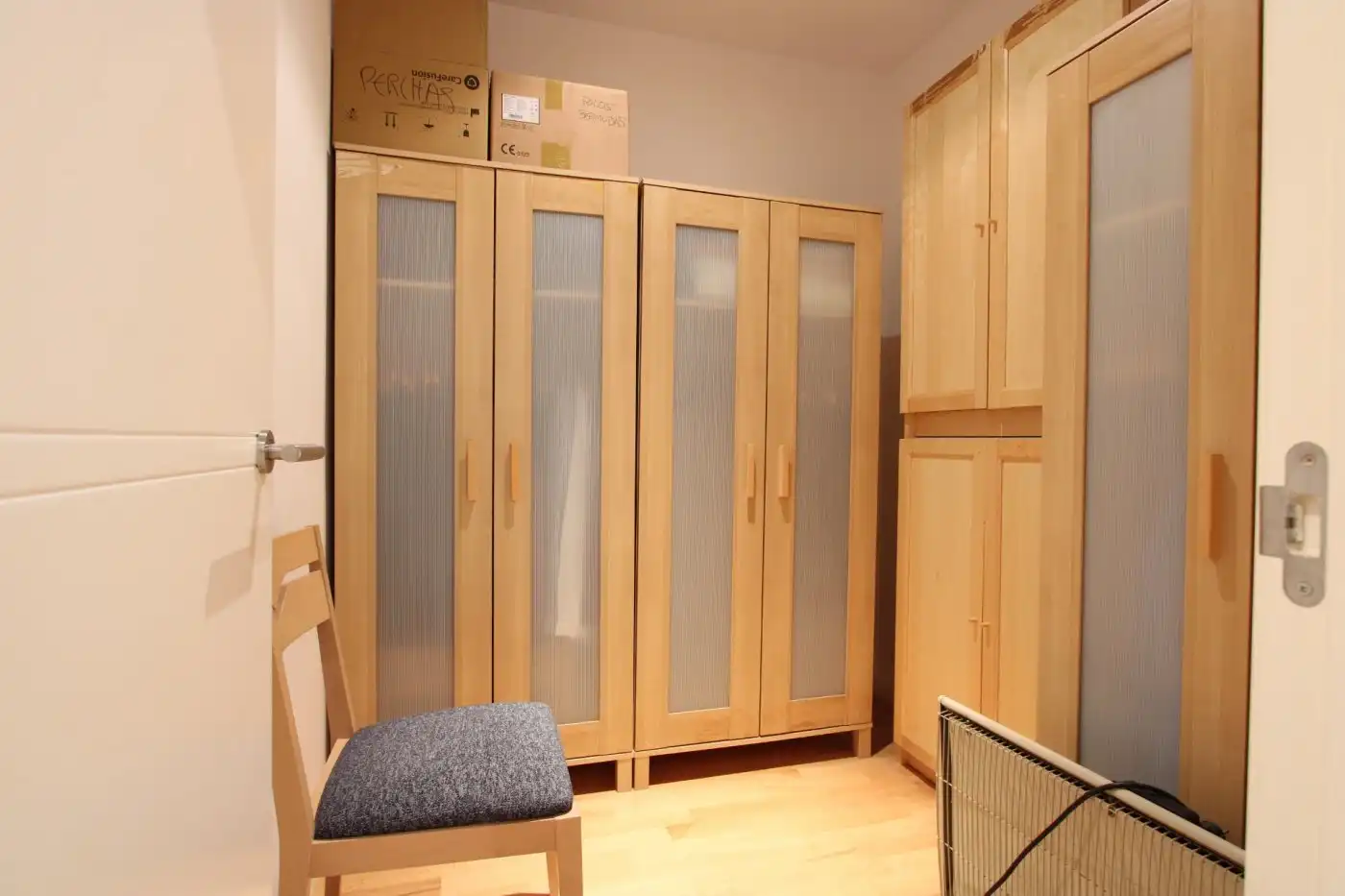 Bedroom of Detached homes for rent in La Pobla de Vallbona  with Air Conditioner, Heating and Parquet flooring