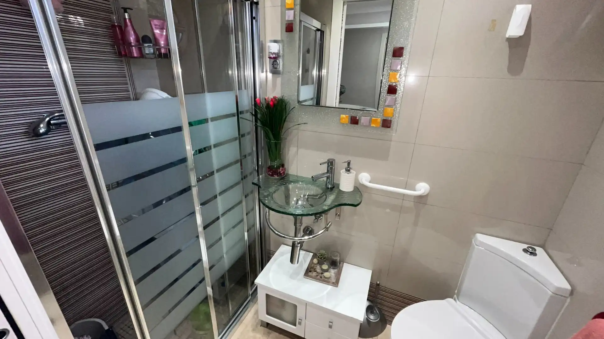 Bany de Casa adosada en venda en Málaga amb Aire condicionat, Calefacció i Jardí privat