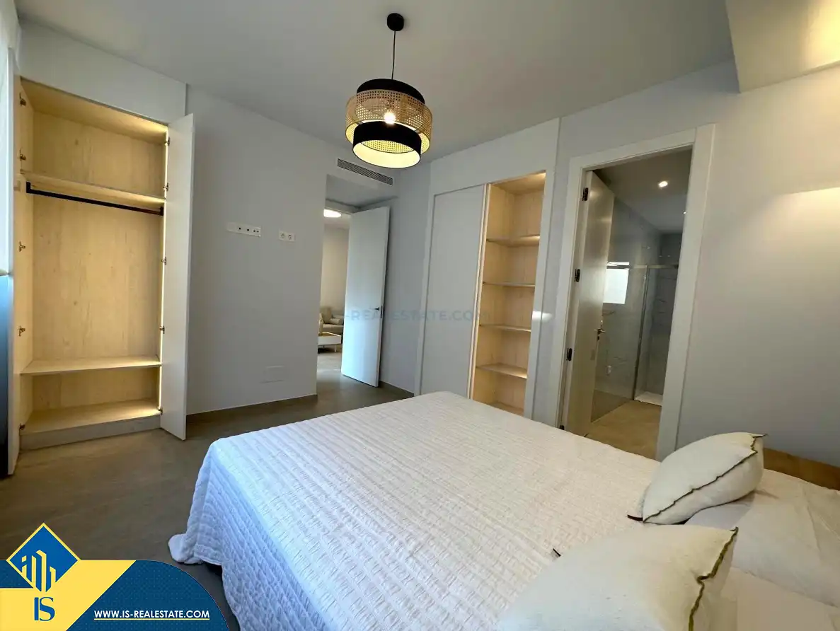 Apartment with pool for sale in Playa de los Locos, imagen 4