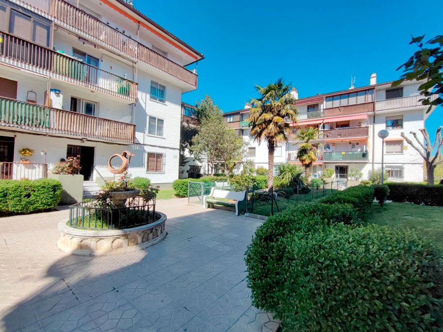 Exterior view of Flat for sale in Collado Villalba  with Heating, Storage room and Community pool