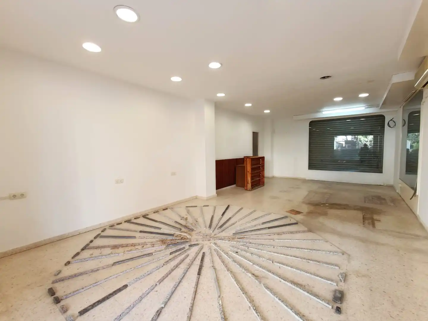 Commercial properties for sale in Martorell  with Air Conditioner