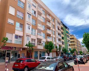 Vista exterior de Apartament de lloguer en Benidorm amb Aire condicionat i Balcó