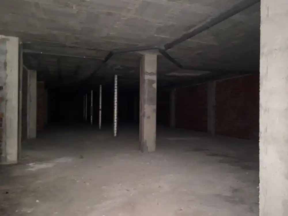 Local comercial en alquiler en C/ Torras i Bages, imagen 3
