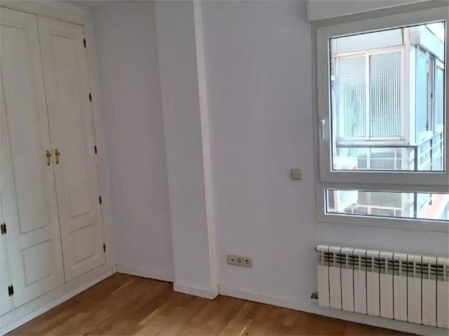 Dormitori de Pis de lloguer en Madrid amb Aire condicionat i Parquet